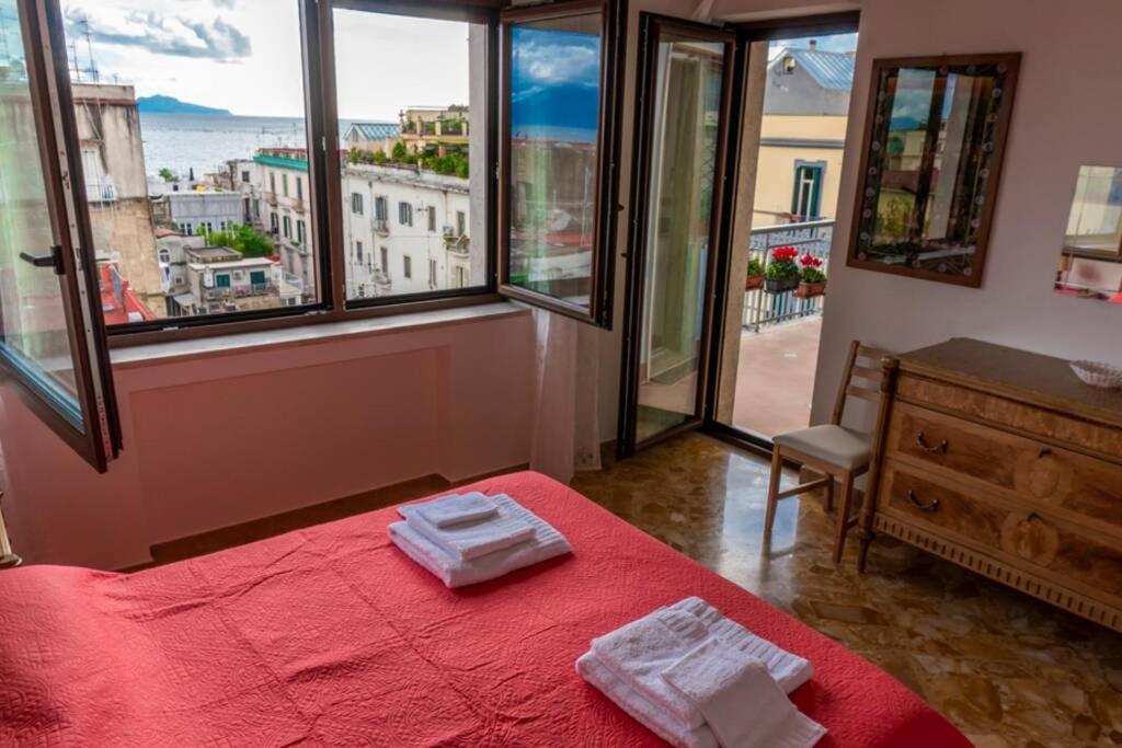La Finestra Sul Golfo Appartement Napels Buitenkant foto
